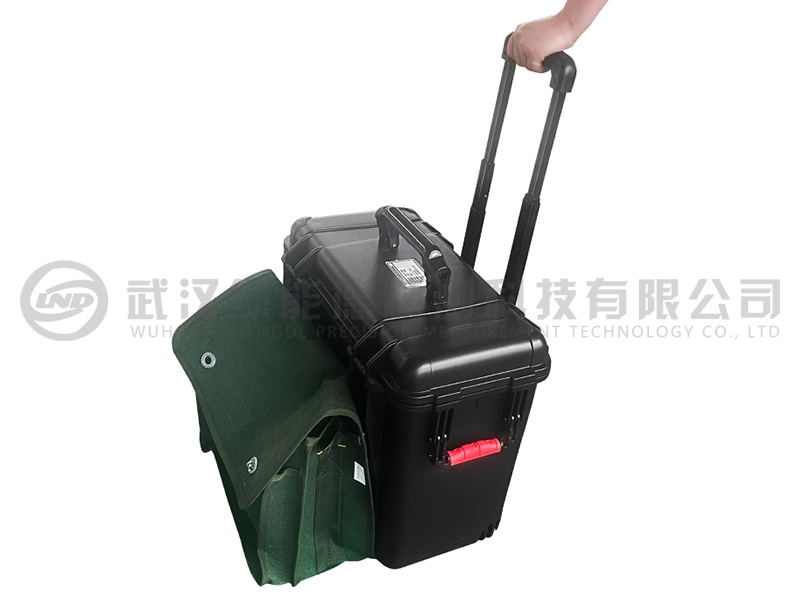 多功能超低频试验装置